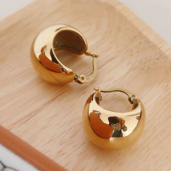 #NEW 18K Gold Plated Chunky Round Hoop Earrings - Picture 4 of 9